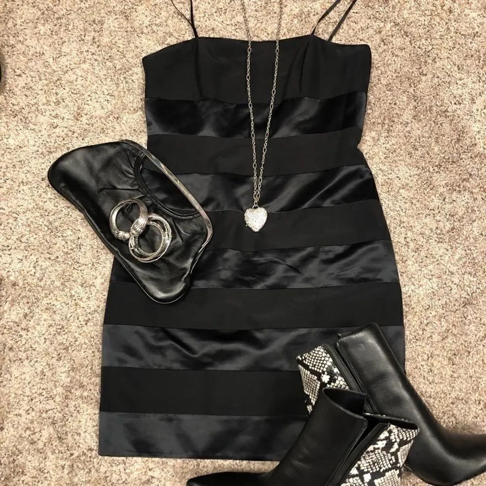 Laundry stiped black satin little black dress size 6